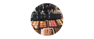 Jenae Makeup Artist Logo